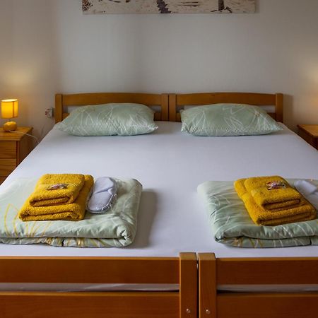 Sea View Retreat With 170Mbps Wifi And Sunny Balcony Leilighet Kastav Eksteriør bilde