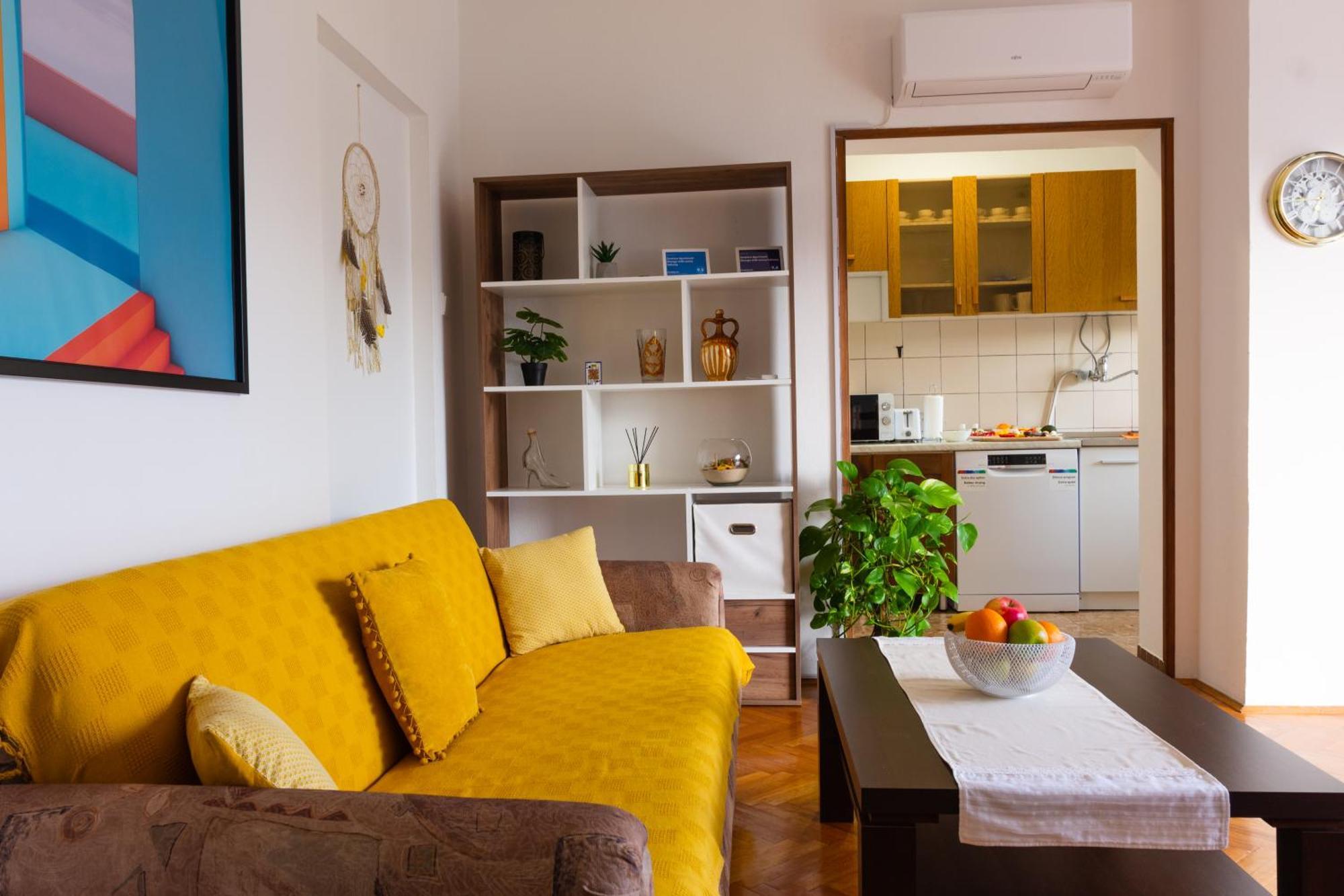 Sea View Retreat With 170Mbps Wifi And Sunny Balcony Leilighet Kastav Eksteriør bilde