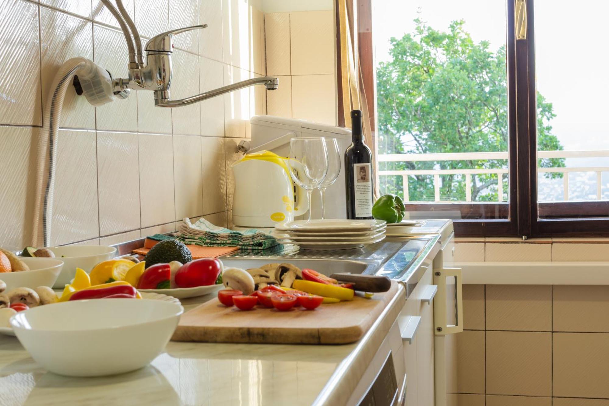 Sea View Retreat With 170Mbps Wifi And Sunny Balcony Leilighet Kastav Eksteriør bilde