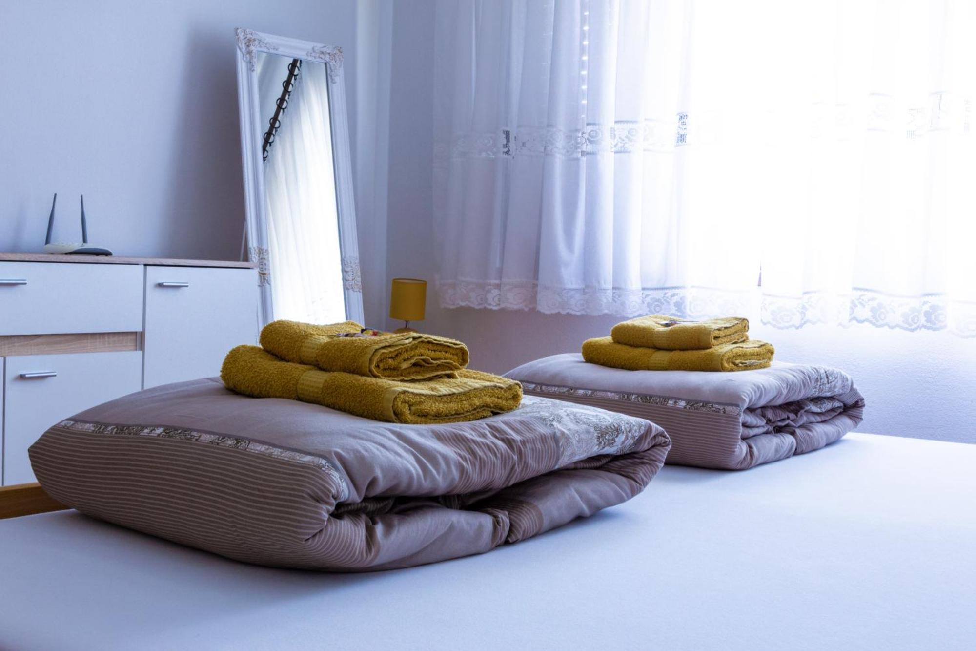 Sea View Retreat With 170Mbps Wifi And Sunny Balcony Leilighet Kastav Eksteriør bilde